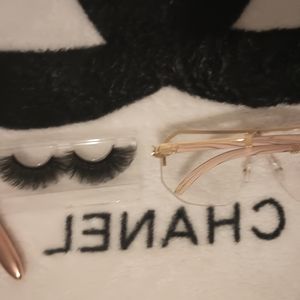 Beauties eyewear buddle